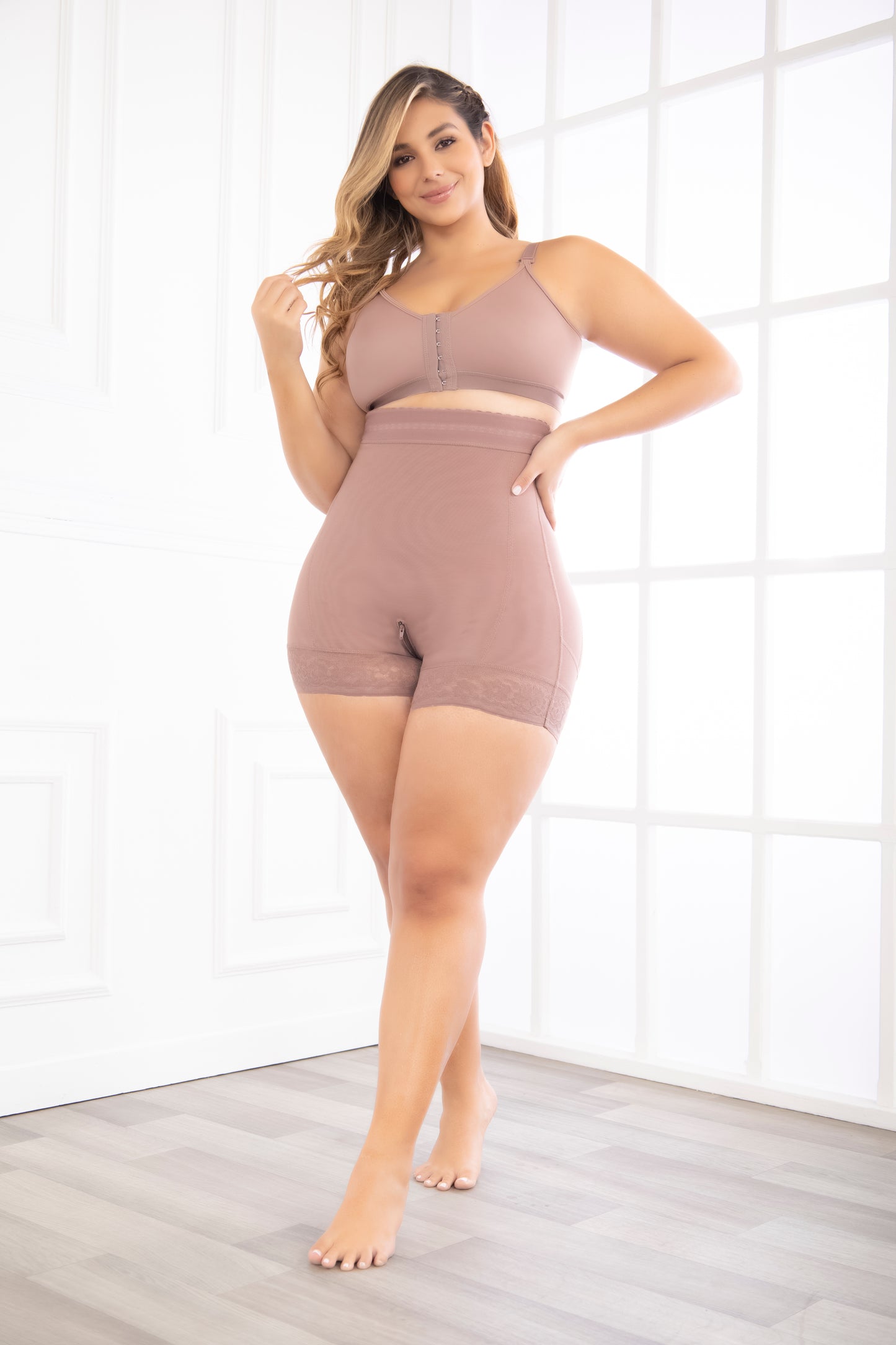 High-Waisted Compression Control Panty Ref. 09226